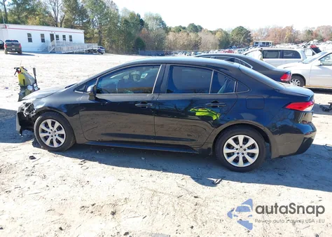 2020 Toyota Corolla Le z USA, uszkodzony, nr VIN 5YFEPRAE8LP130005